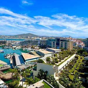 Ocean Village Lovely 2 Bedroom Gibraltar